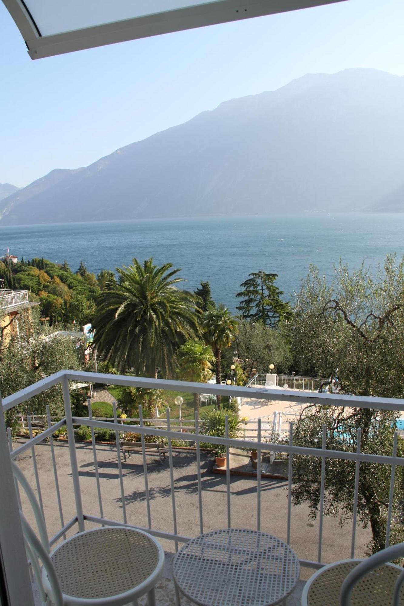 Hotel Riviera Panoramic Green Resort Limone sul Garda Bilik gambar
