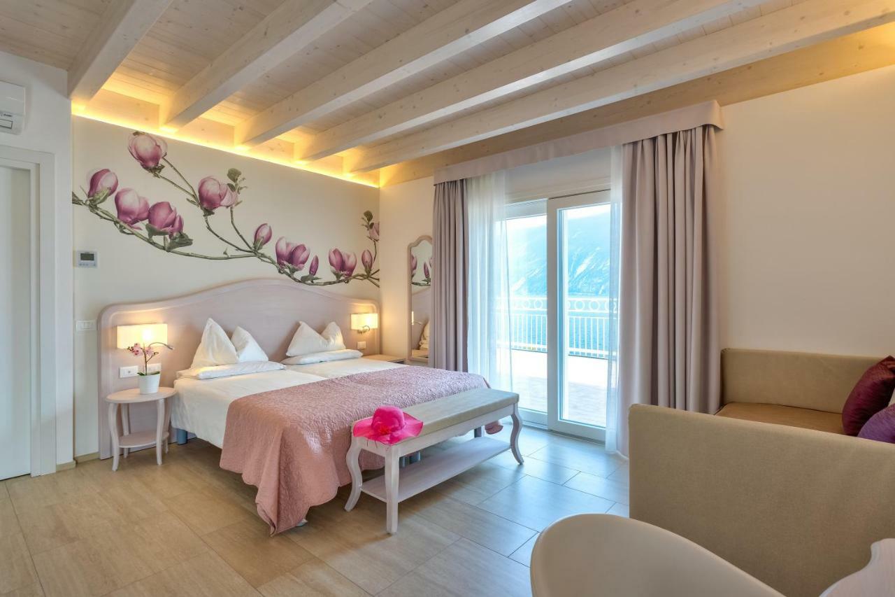 Hotel Riviera Panoramic Green Resort Limone sul Garda Luaran gambar
